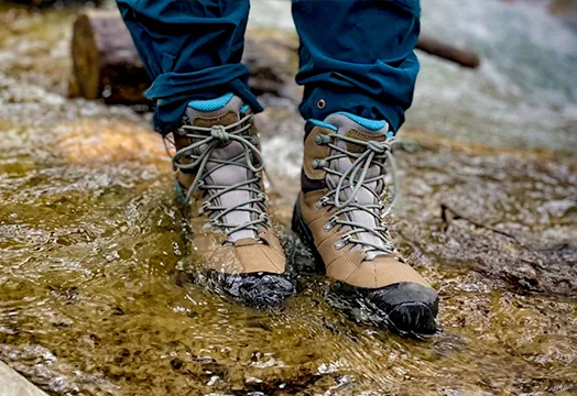 Your Ultimate Trekking Shoes Guide to Trek the Himalayas 