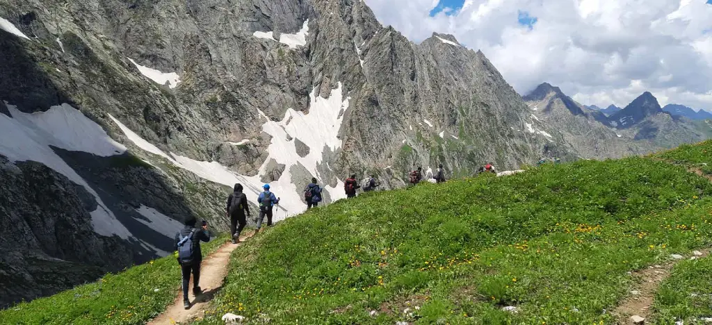 Kashmir Great Lakes Trek