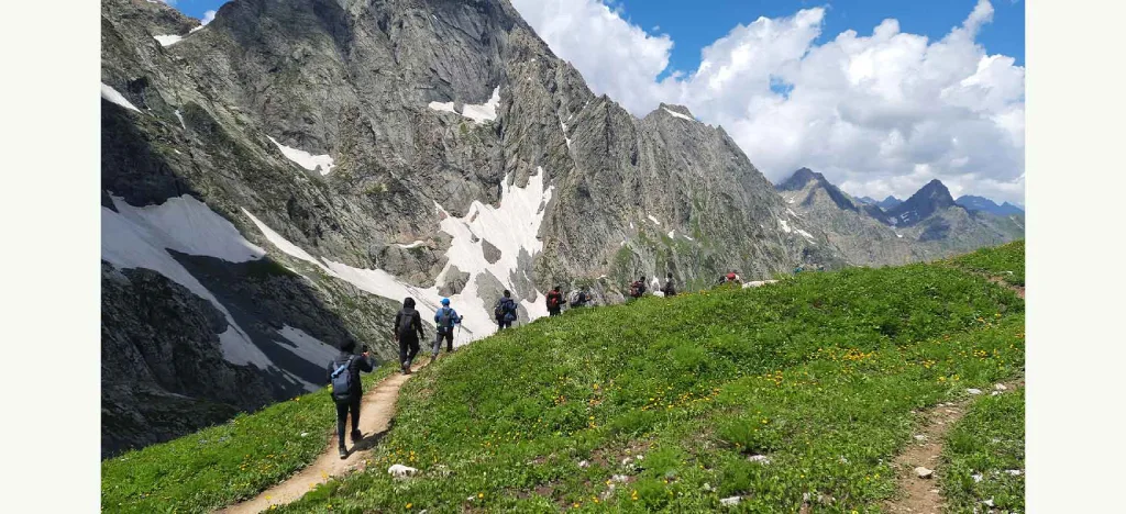 kashmir great lakes trek