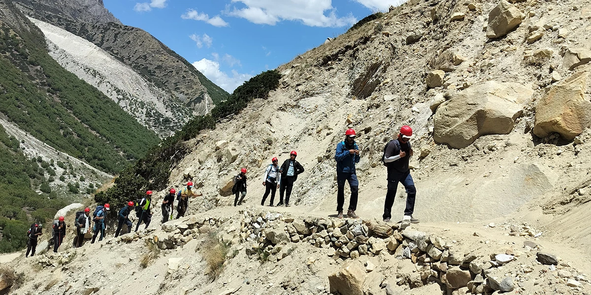 Best trekking shoes guide