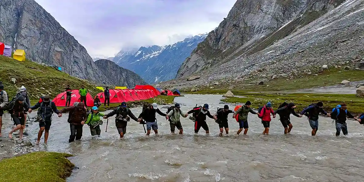 hampta pass trek