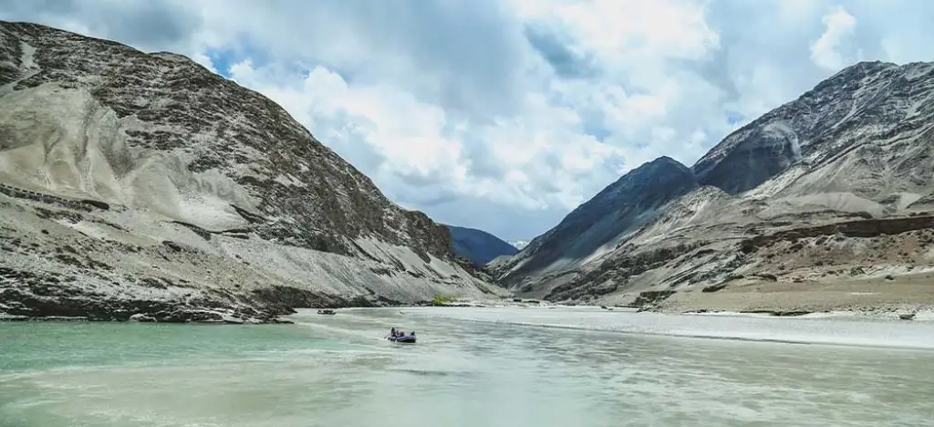 leh ladakh tour packages