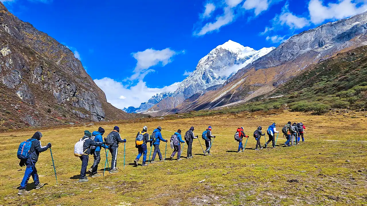 Weather Update of 11-Nov-2025 by Trek The Himalayas