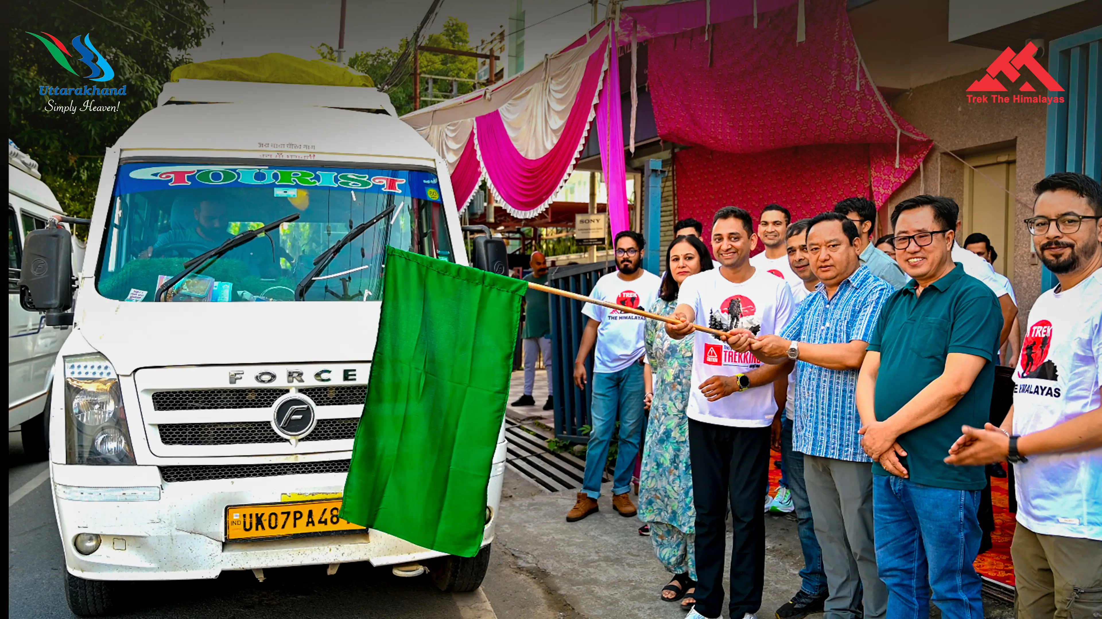 Flagged off by the Tourism Minister of Uttarakhand Satpal Maharaj, Trek the himalayas